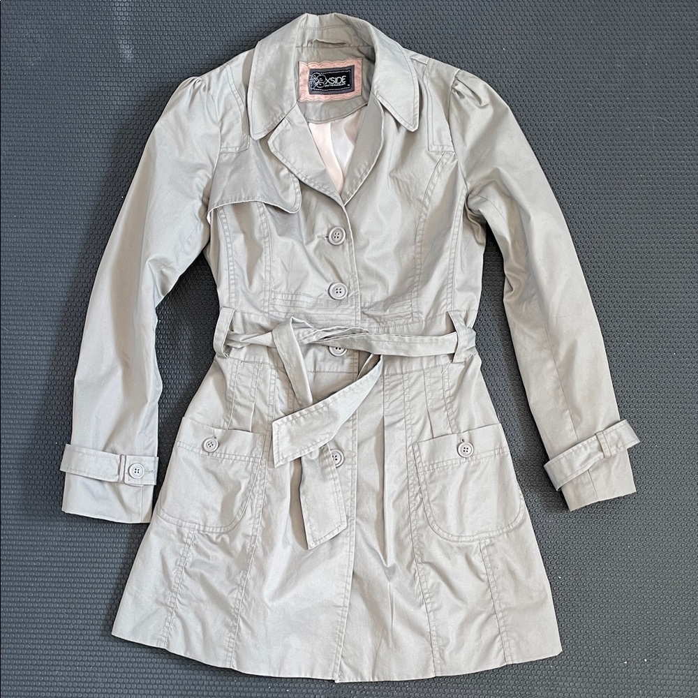 XSide Women’s Sz M Light Belted Trench Coat